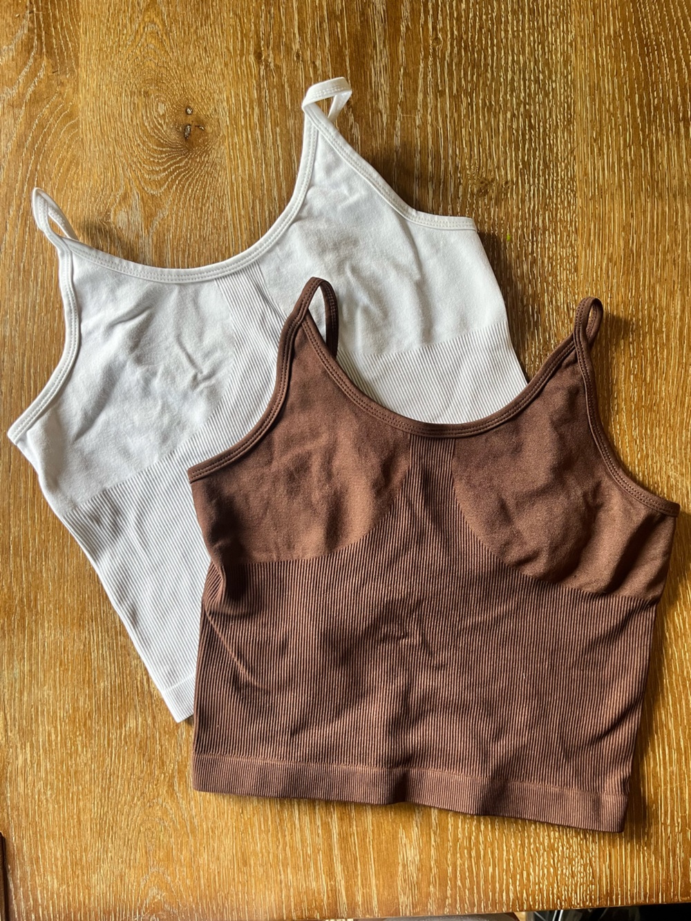 Ribbed Scoop Neck Athletic Tops - Brown and White